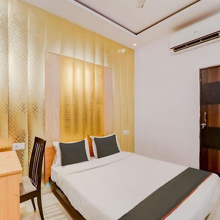 Super Collection O Kiara Guest House ラクナウ エクステリア 写真
