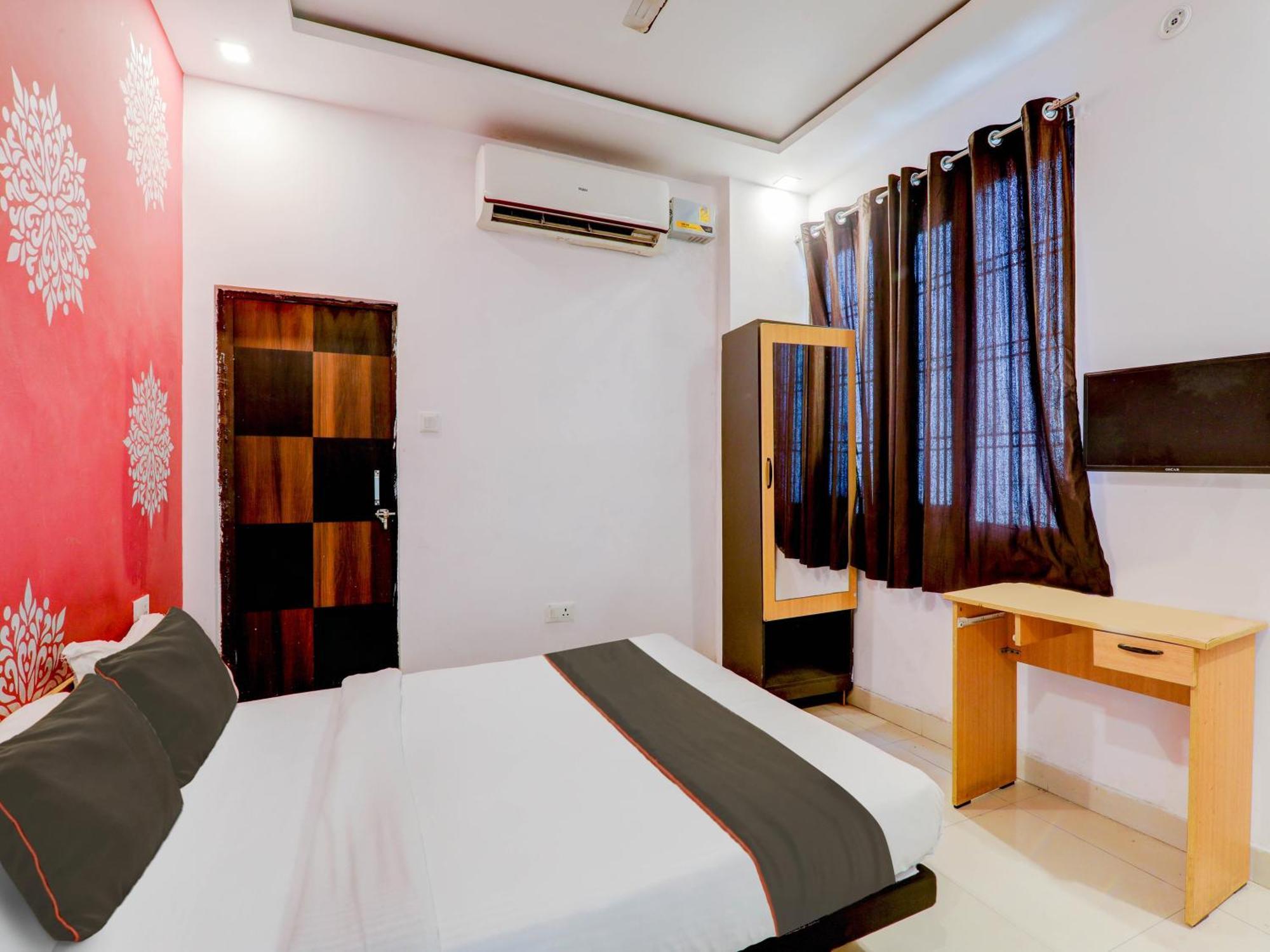 Super Collection O Kiara Guest House ラクナウ エクステリア 写真